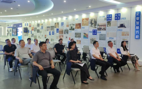 浦江縣委常委、組織部部長(zhǎng)王甲元一行蒞臨杭機(jī)股份開(kāi)展調(diào)研